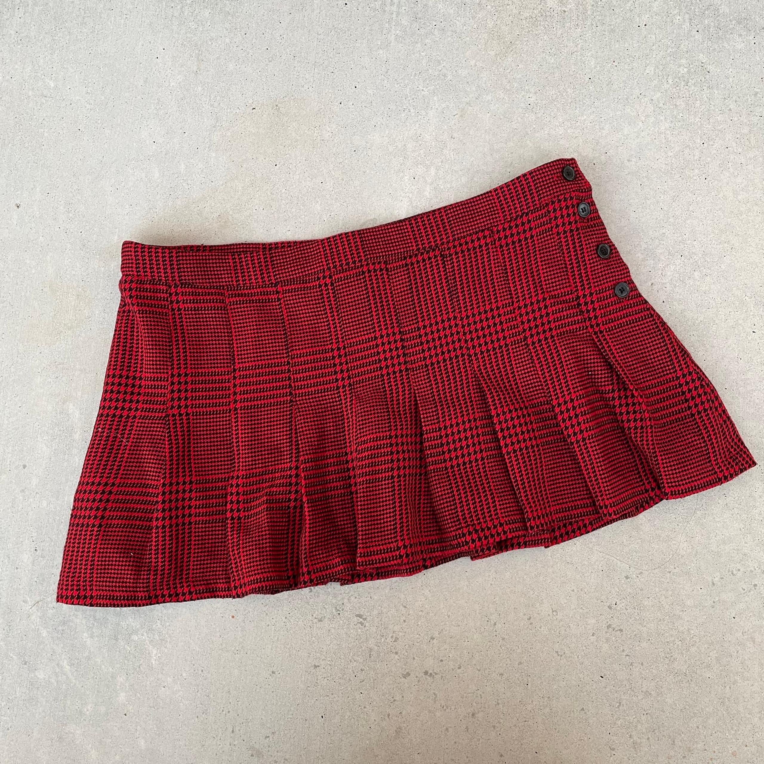 Red Houndstooth Pleated Skirt