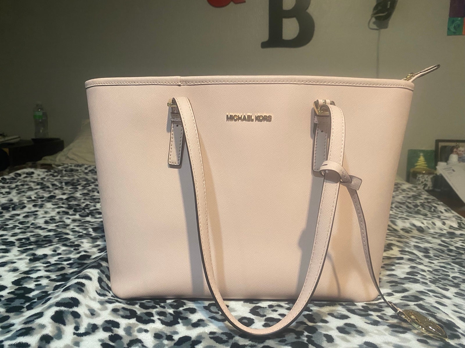 Michael Kors purse