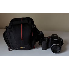 Kodak Easyshare Max Z990 30XIS wide angle photography camera with bag