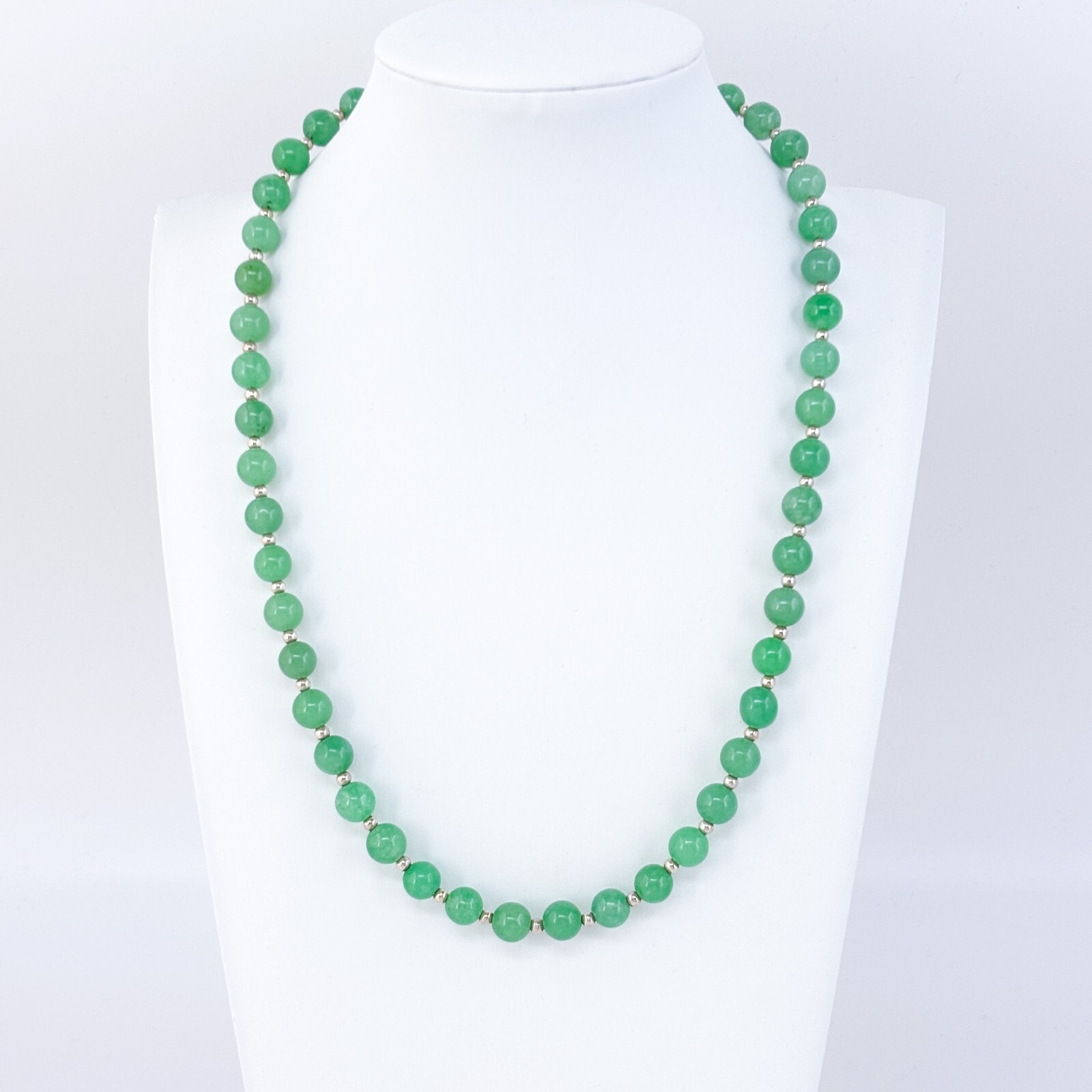 Vintage Sterling Silver 925 7.8mm Green Nephrite Bead Necklace 19