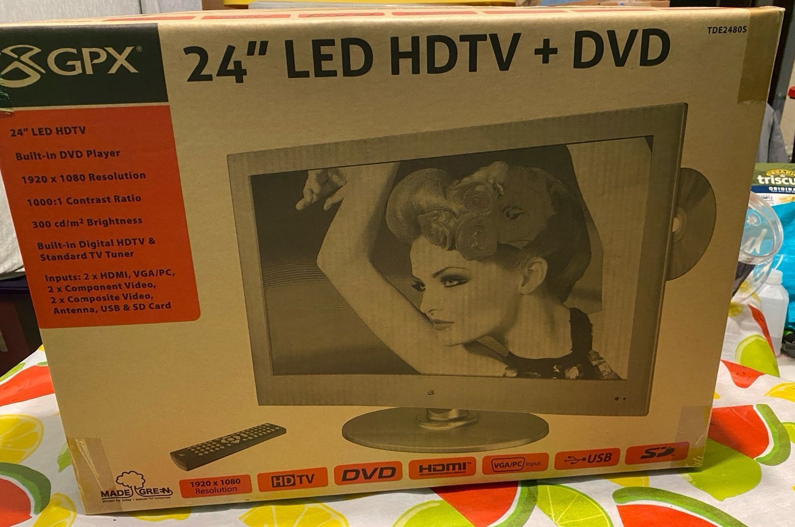 24” LED HDTV +built in dvd player