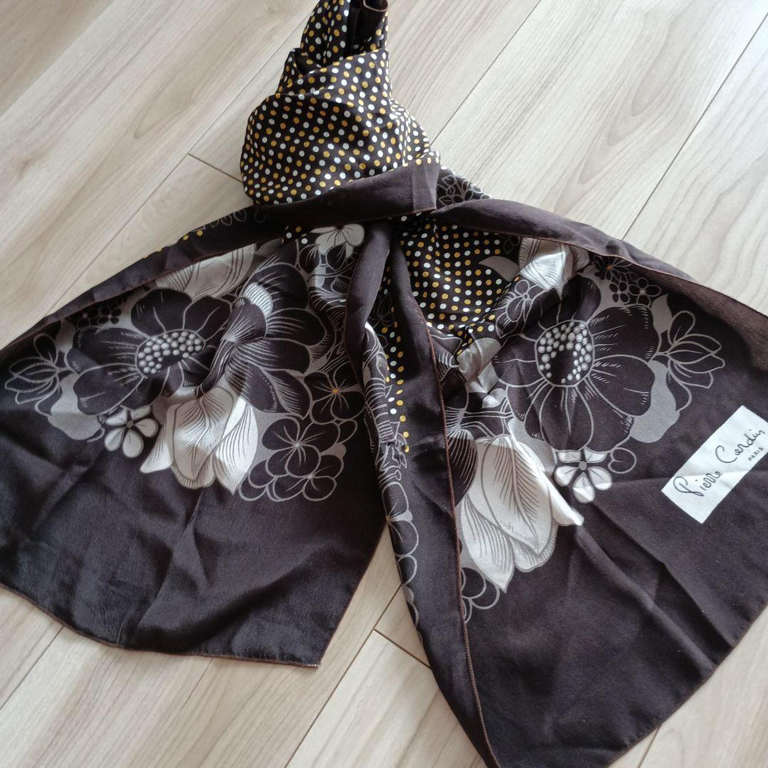 Pierre Cardin Floral Dot Stole