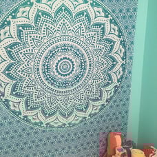 Cotton Tapestry Ombre Bohemian Bedspread (Queen (84x90 Inches), Classic Green