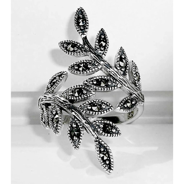 Size 6, 925 STERLING SILVER Leaves Marcasite Bypass Ring