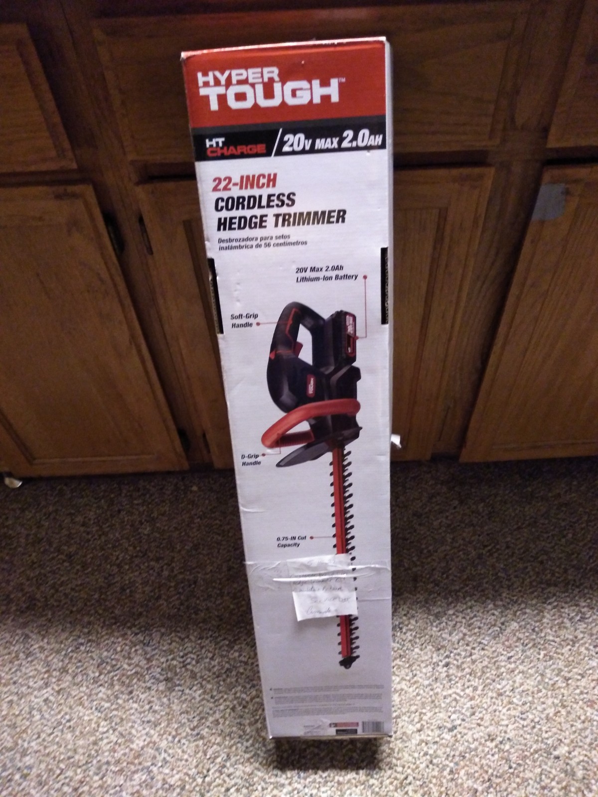 Cordless hedge trimmer