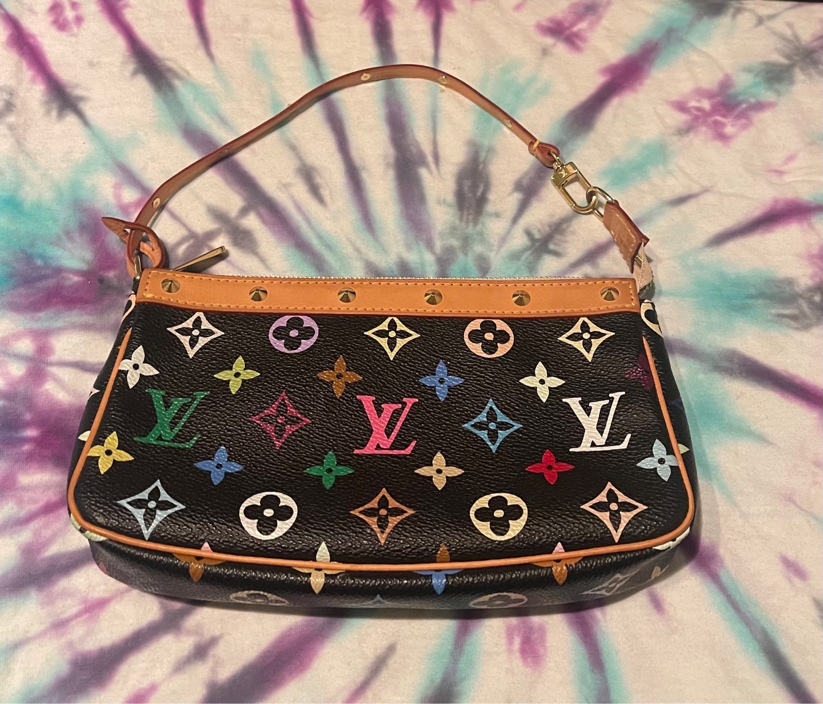 Louis Vuitton monogram multicolor pochette accessories black