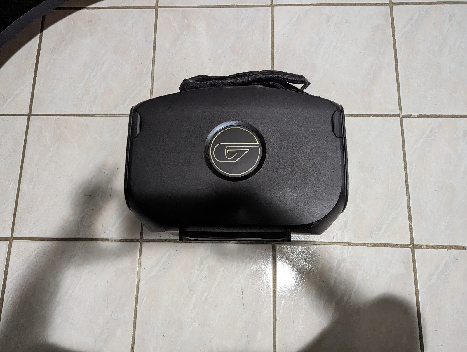 Gaems vanguard black edition g190 portable gaming environment Xbox Sony