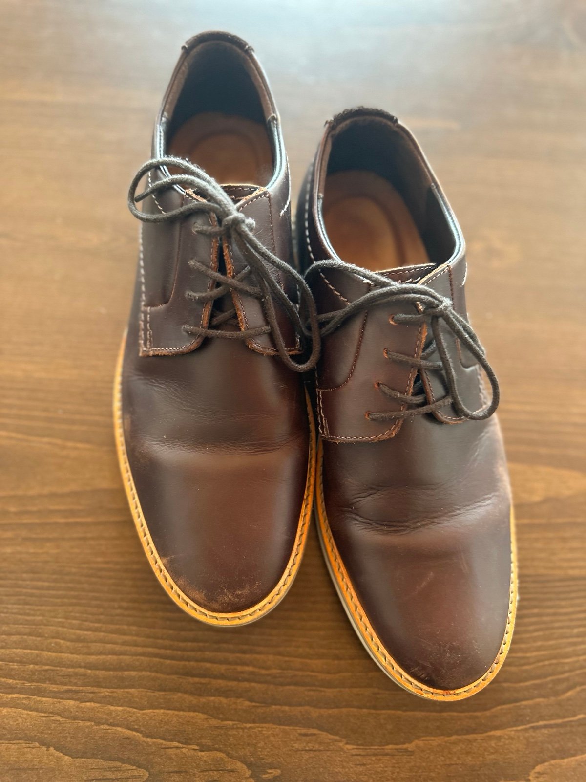 Men’s Clarks Dress Shoes, Dark Brown, Very Gently Used, Size 9.5