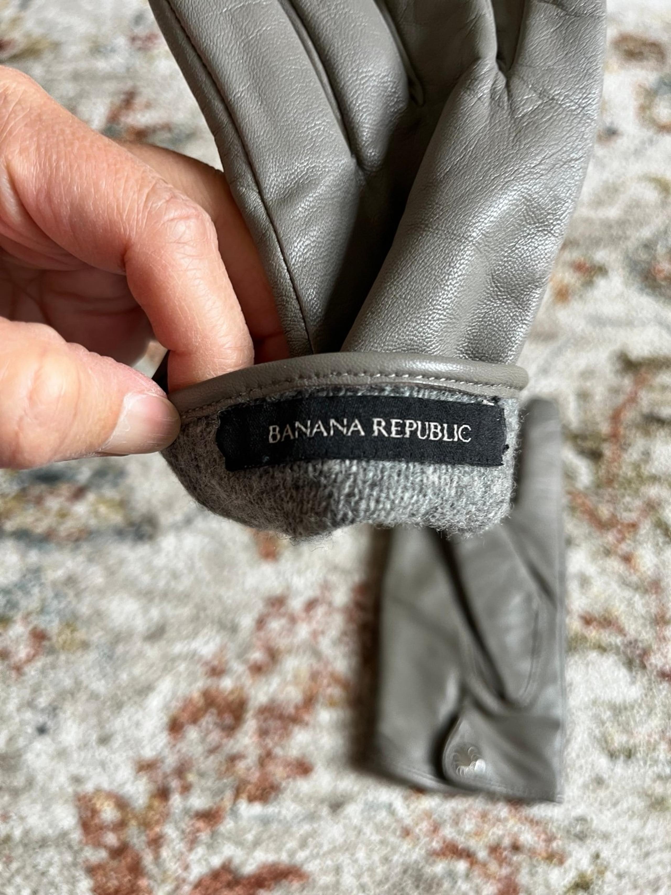 Banana Republic lined leather gloves Grey women