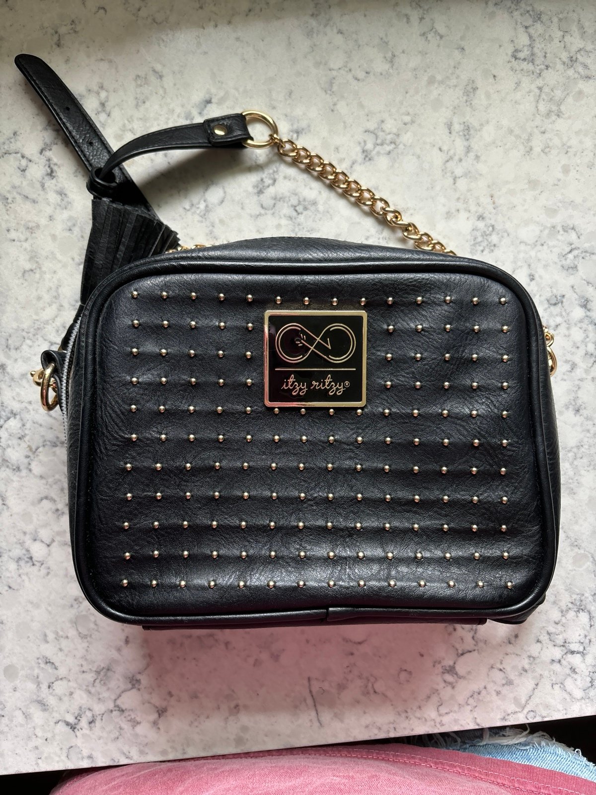 Itzy Ritzy Chelsea Crossbody Diaper Bag