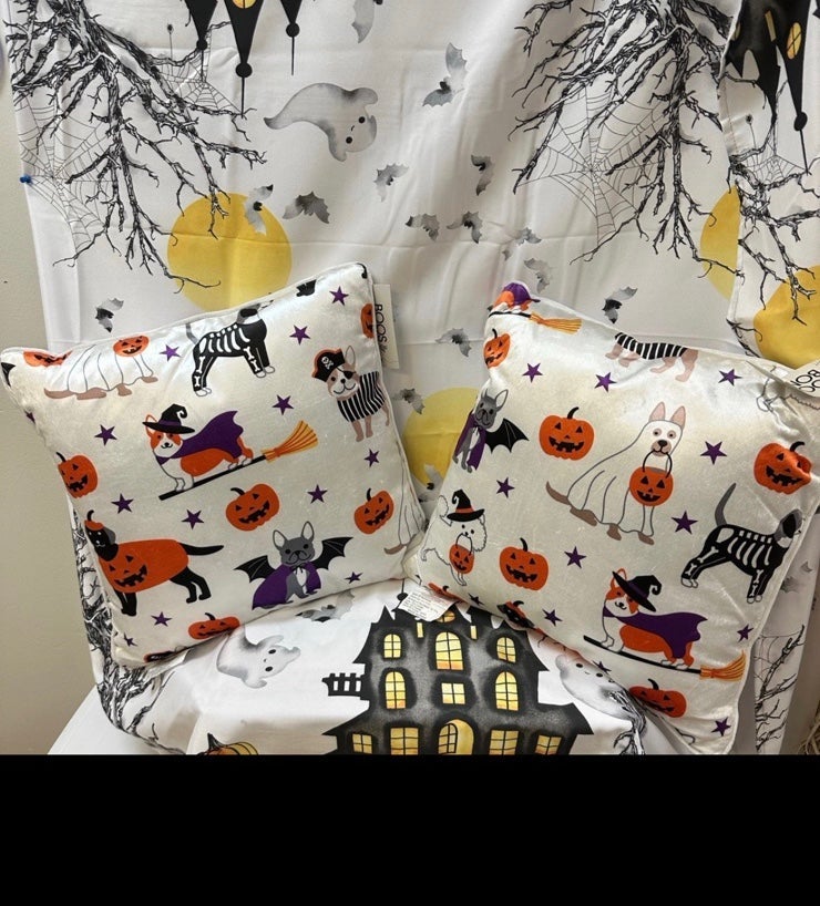 ADORABLE Dogs in costume Halloween pillows set