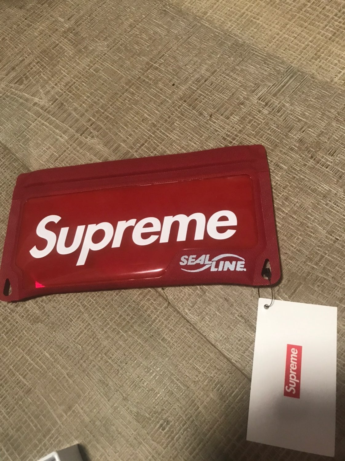 Supreme pouch