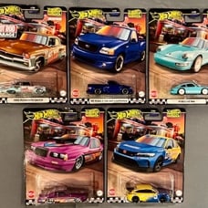 Hot Wheels Boulevard #101-105 Set of 5