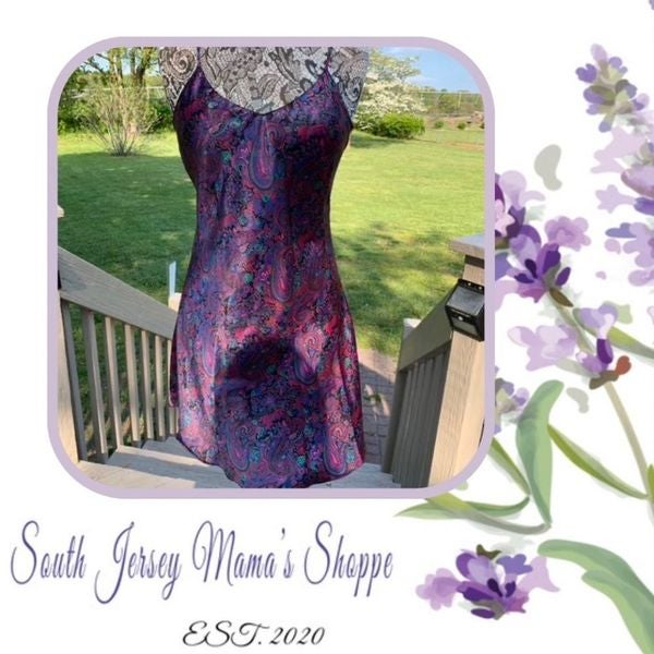 Vintage 1980s Van Mar Inc. Purple & Red Paisley Nightgown (C81)