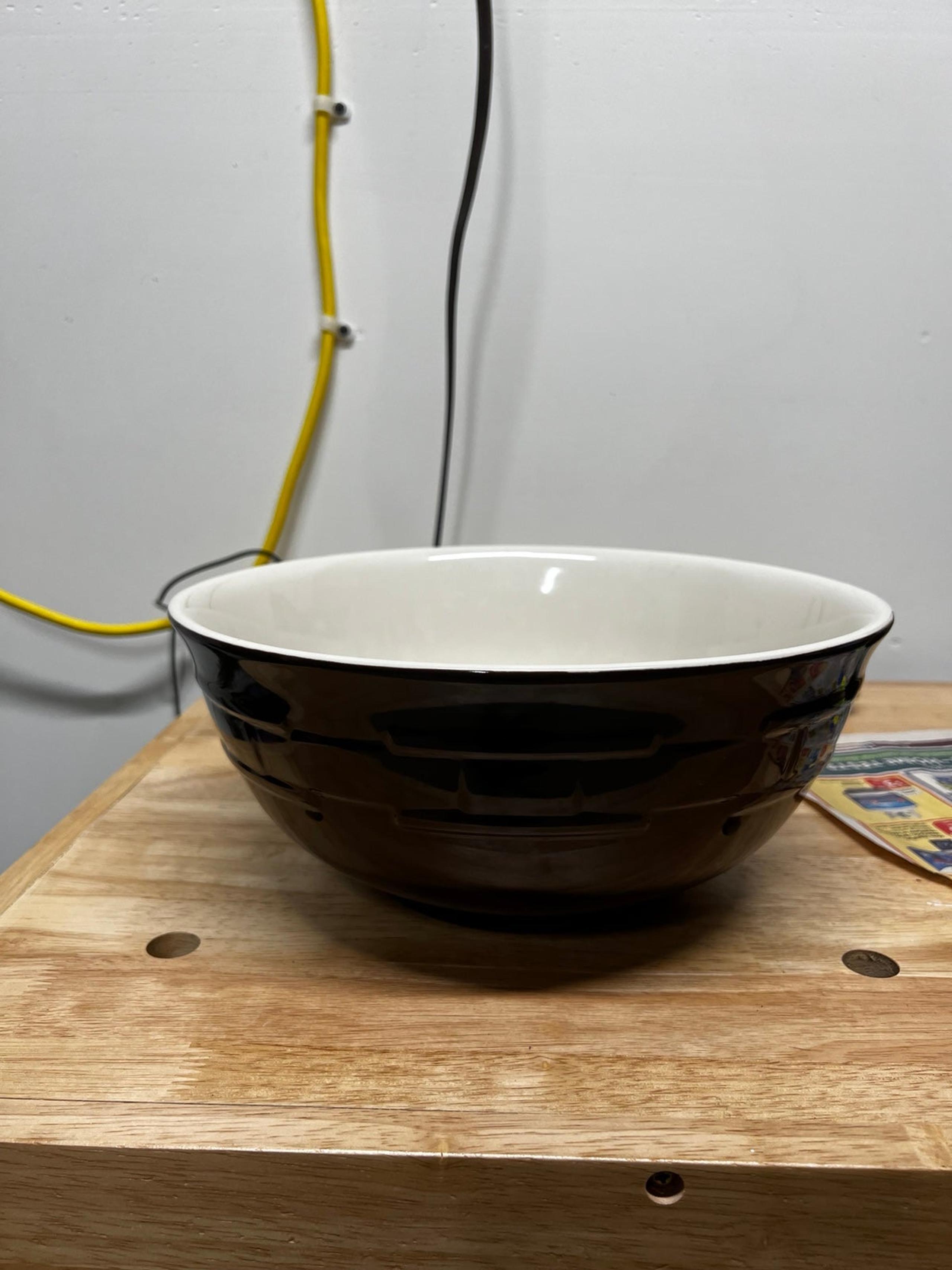 Longaberger  11" Round Serving Bowl Woven Traditions-Chocolate