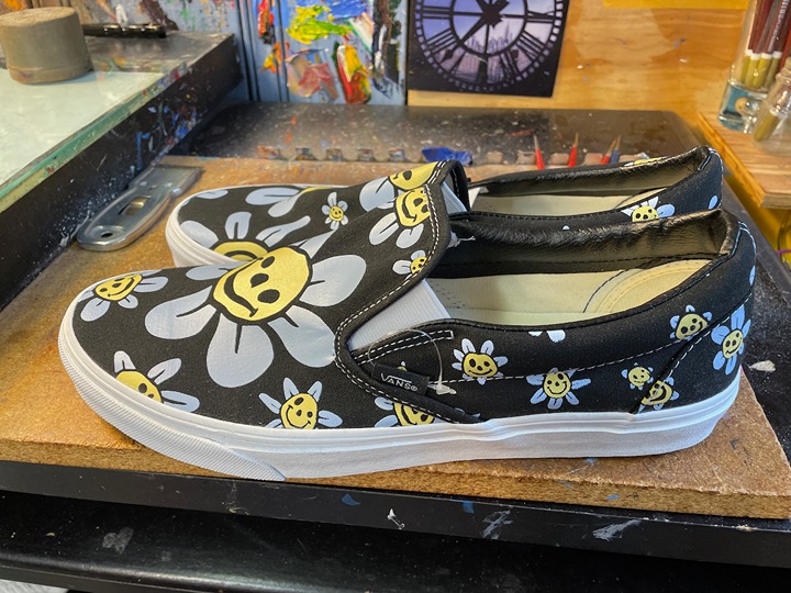 Vans Classic Slip On Trippy Grin Floral Black Size US 11 Men New VN0A5JMHY23