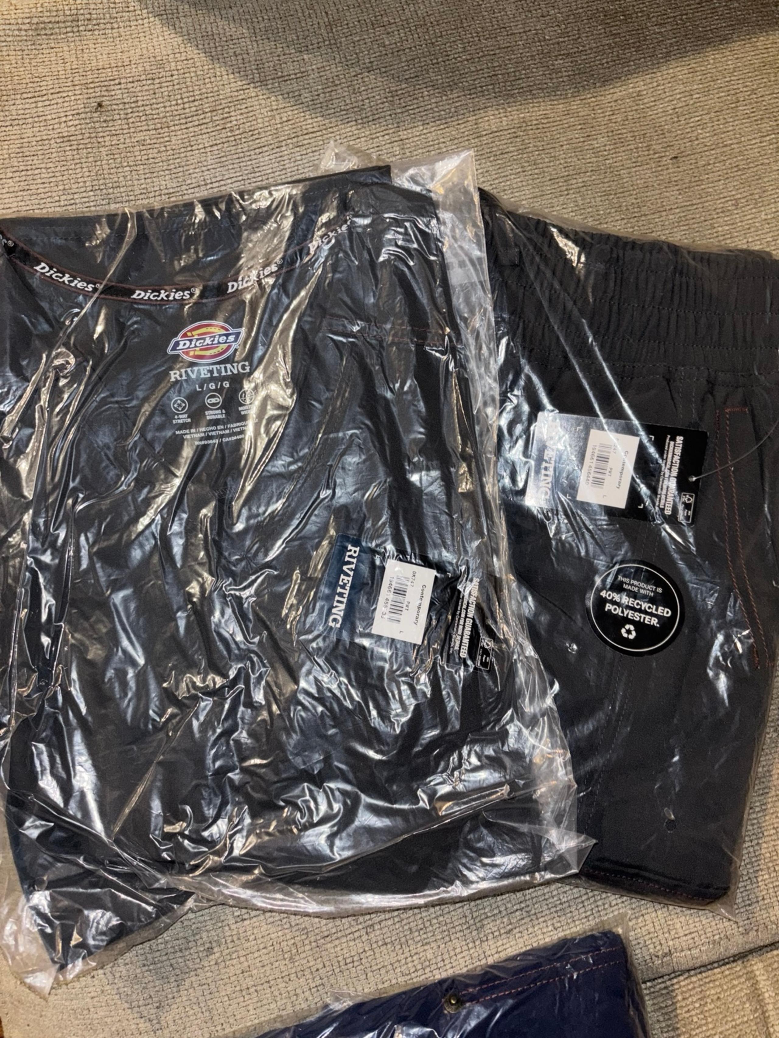 Women’s Gray Dickies Scrubs L