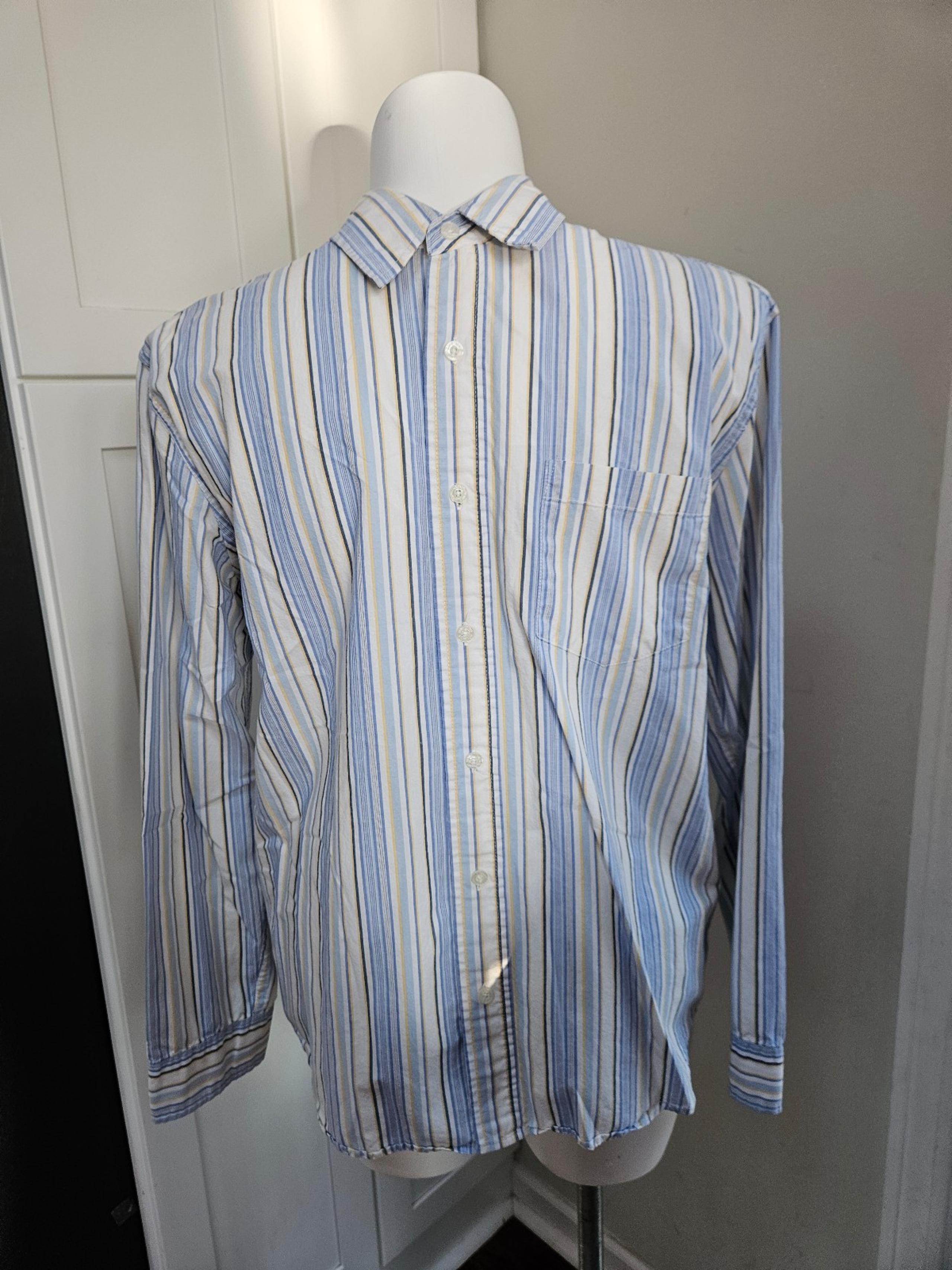 Aeropostale Men's US Medium Classic Striped Button Down Shirt