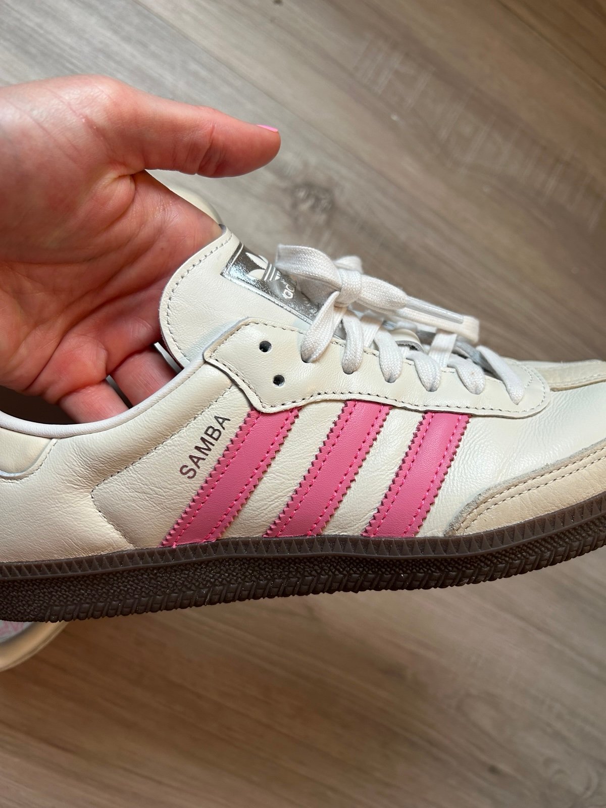 Women’s Adidas Samba Size 9