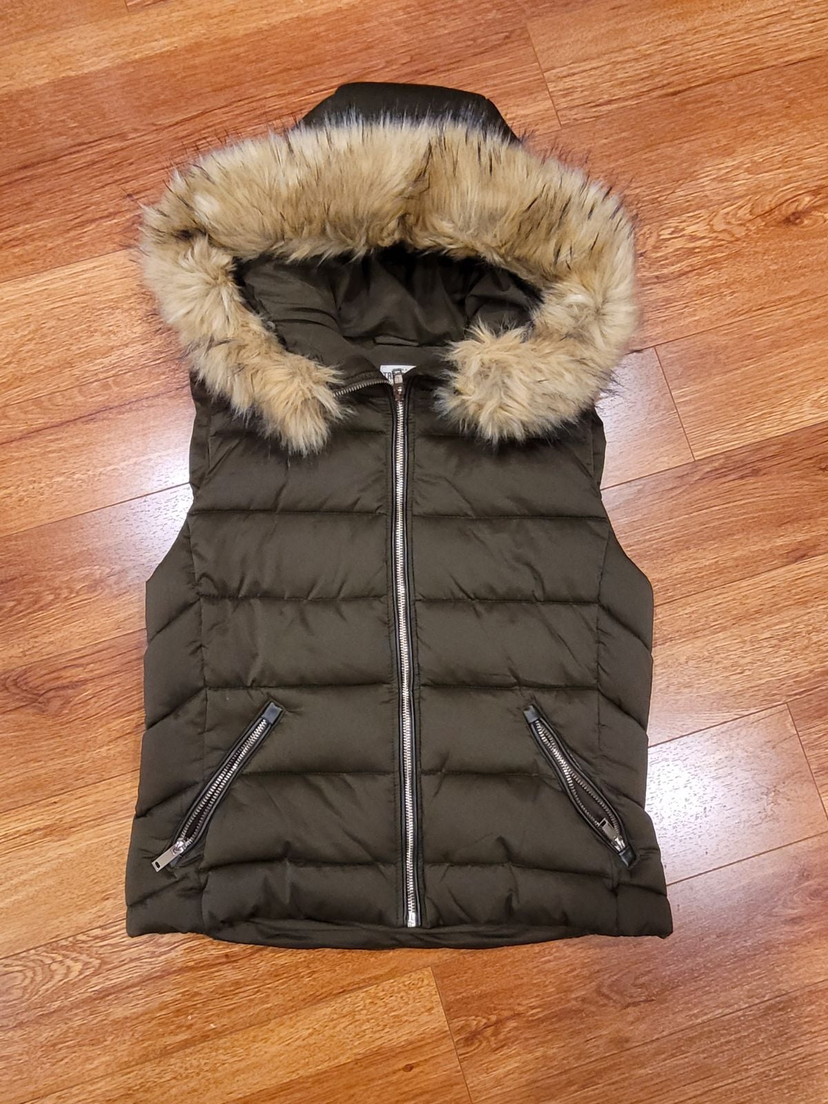 ZARA Puffer Vest USA L