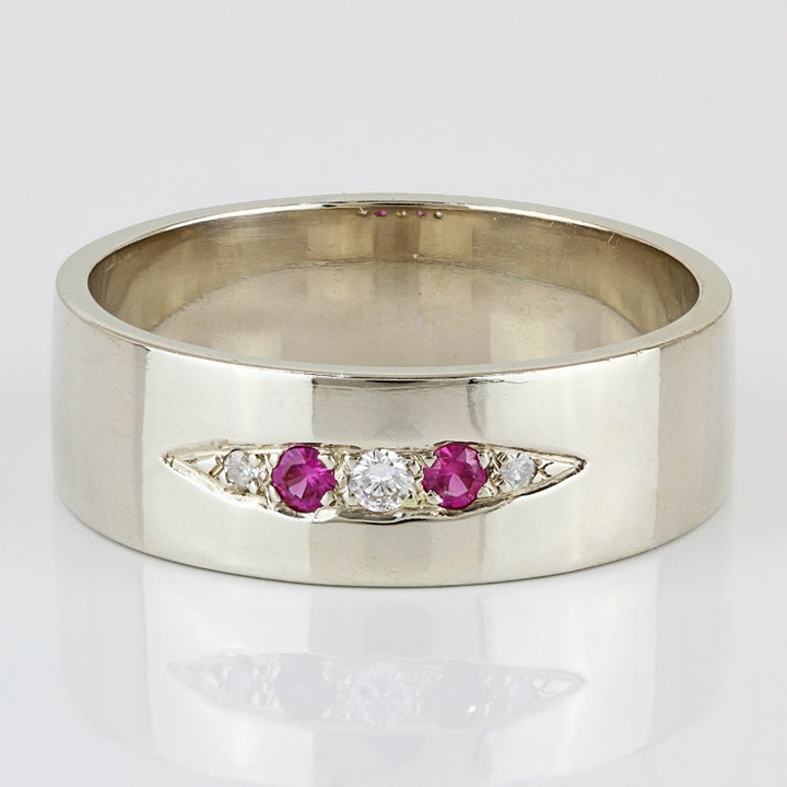 Vintage Men's 10k White Gold Diamond & Ruby Anniversary Band Wedding Ring