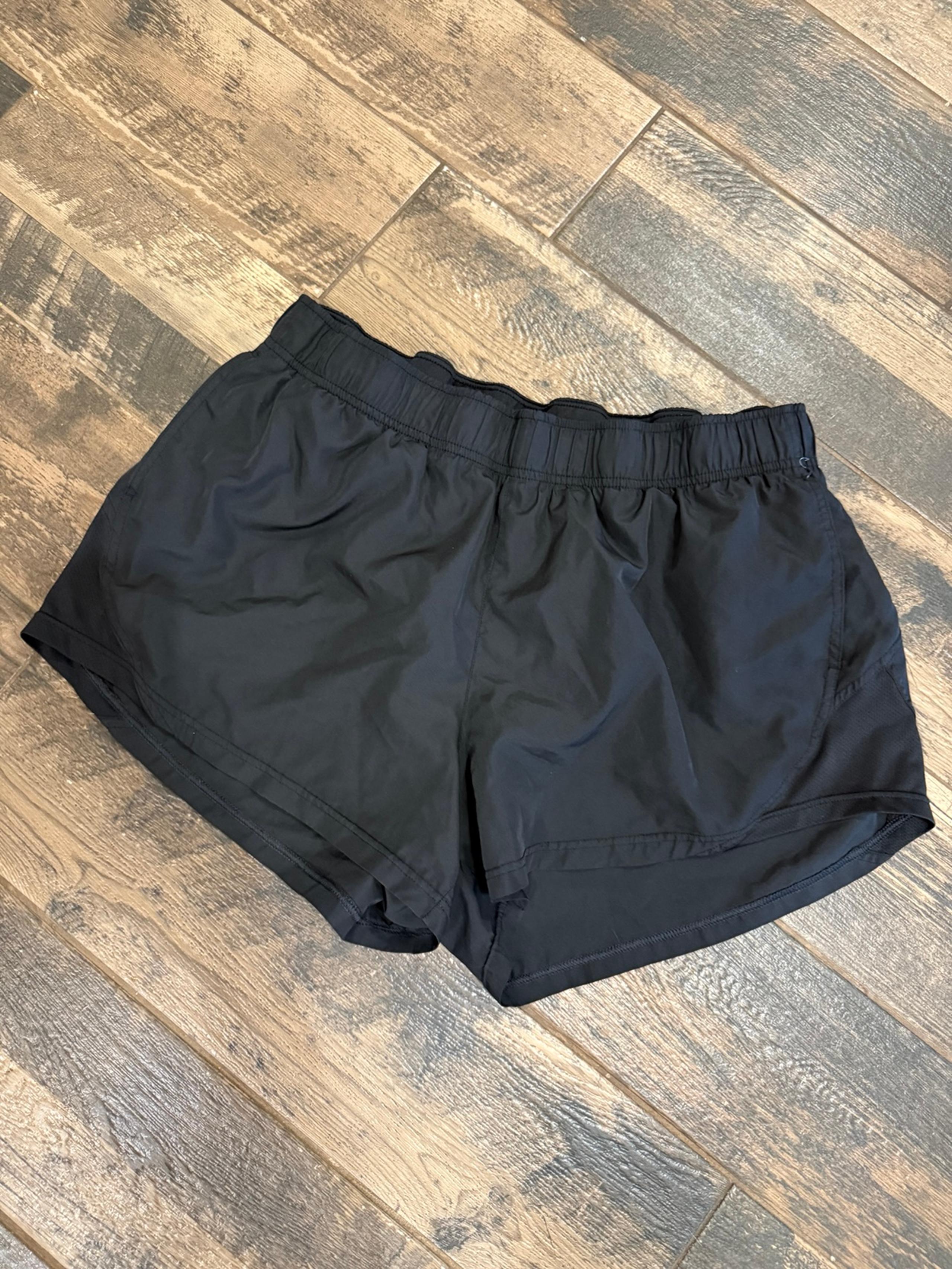 Women’s ATHLETIC WORKS Black Running Workout Athletic Shorts XXL (20)