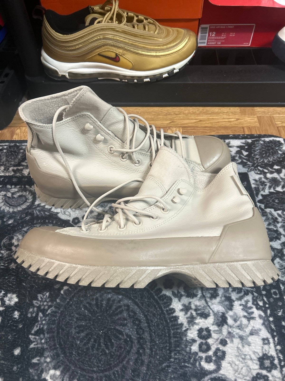 Converse Chuck Boots