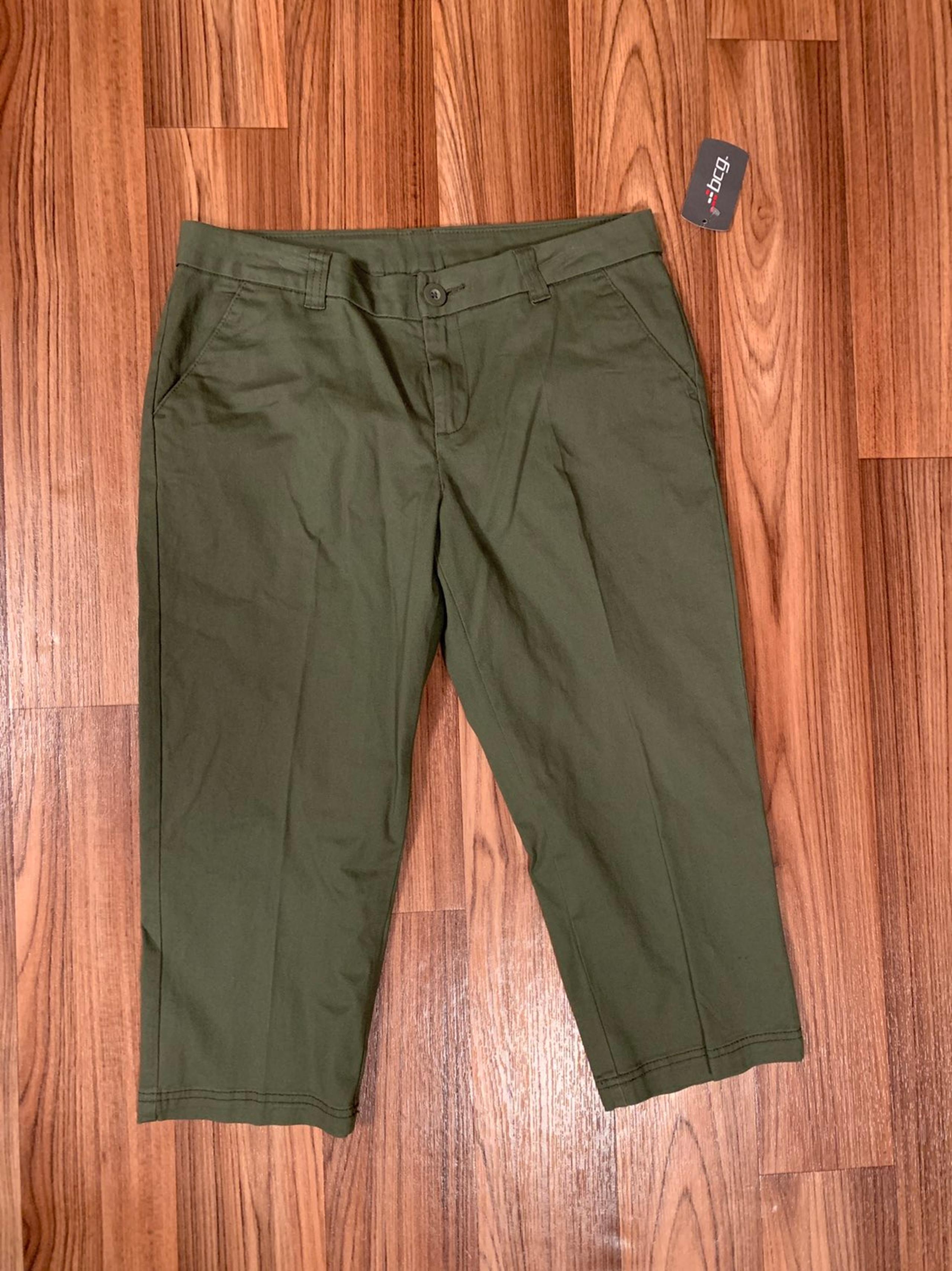 Womens Size 8 BCG Ankle Pants Olive Gree