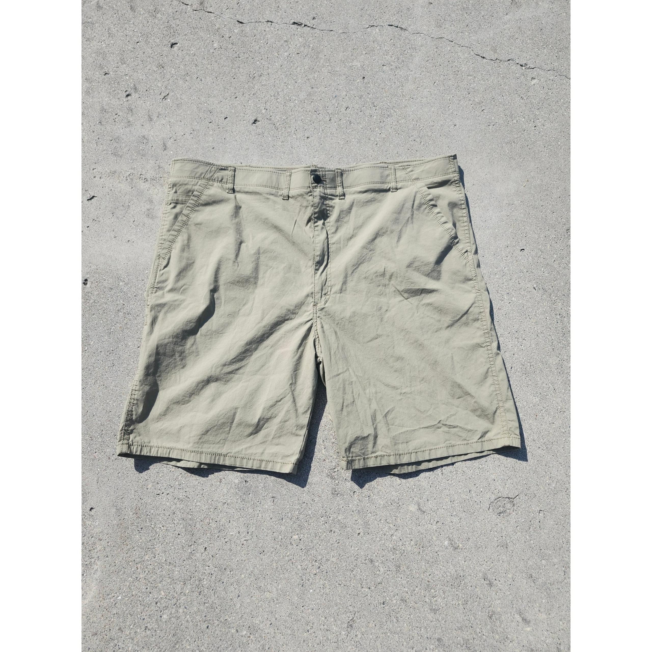 Wrangler Men's Khaki Outdoor Shorts 48x9 Flat Front Stretch Hiking Casual Preppy