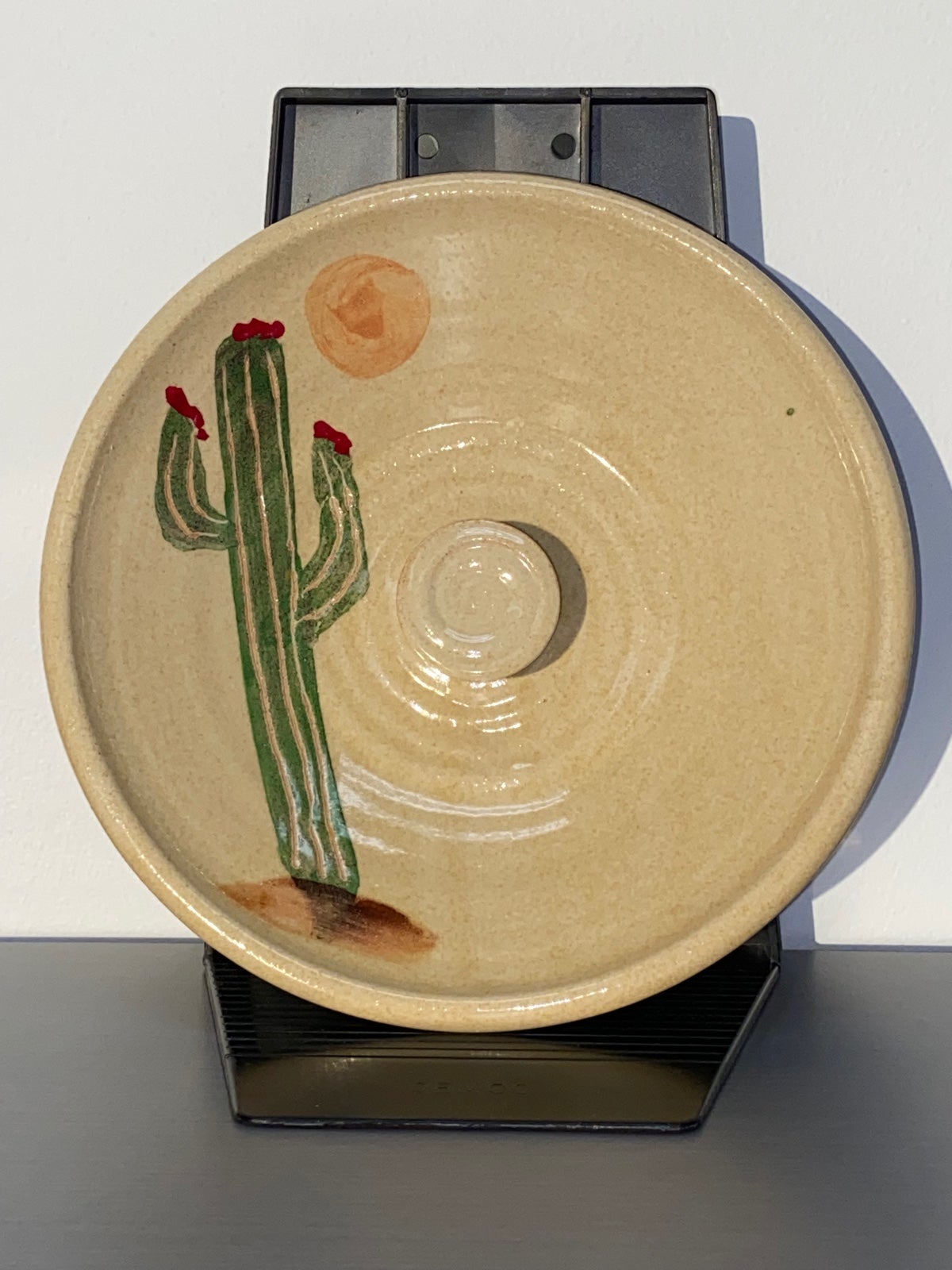 Microwave egg/omelette in minutes by Gourmet Pottery. SW Cactus Hand Painted.