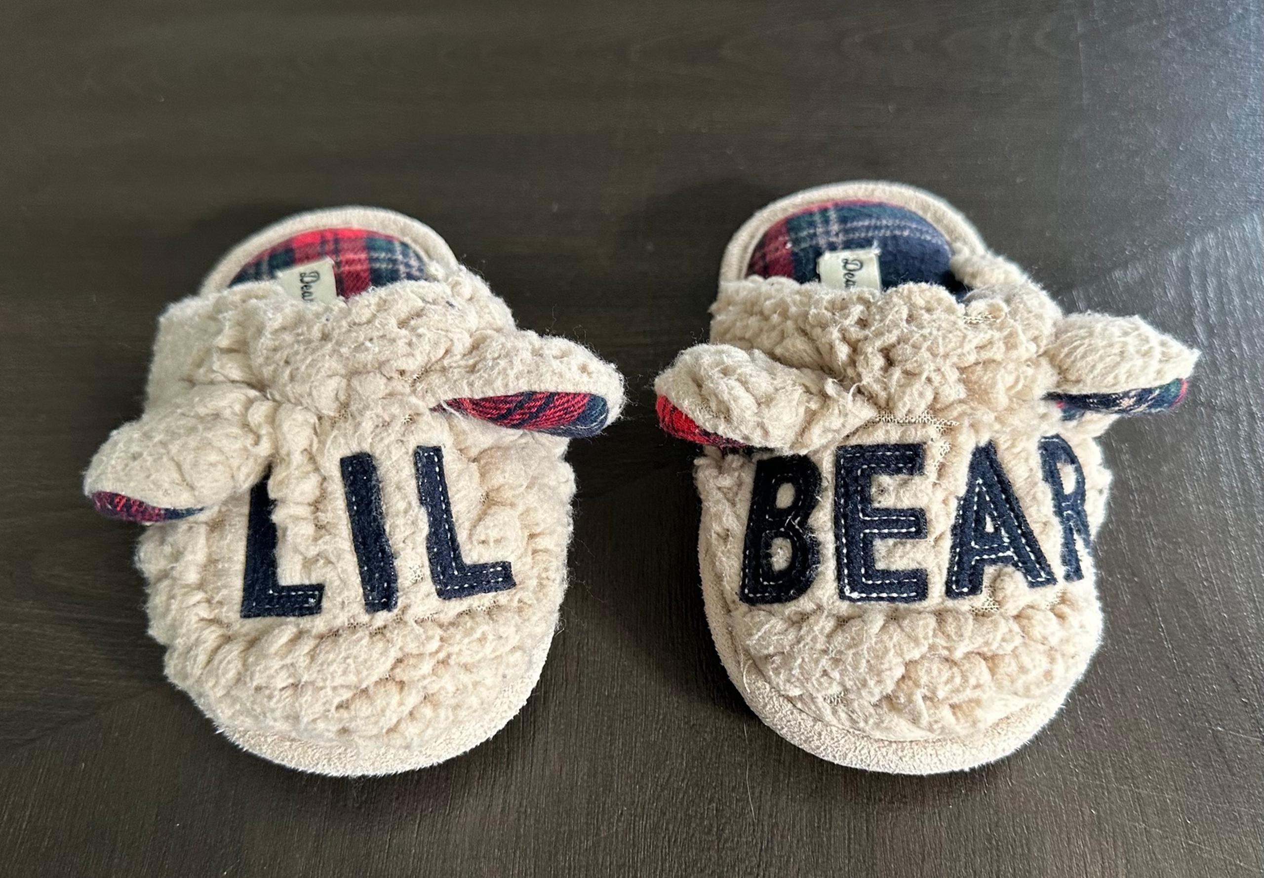 Dearfoams Lil Bear slippers size 5-6