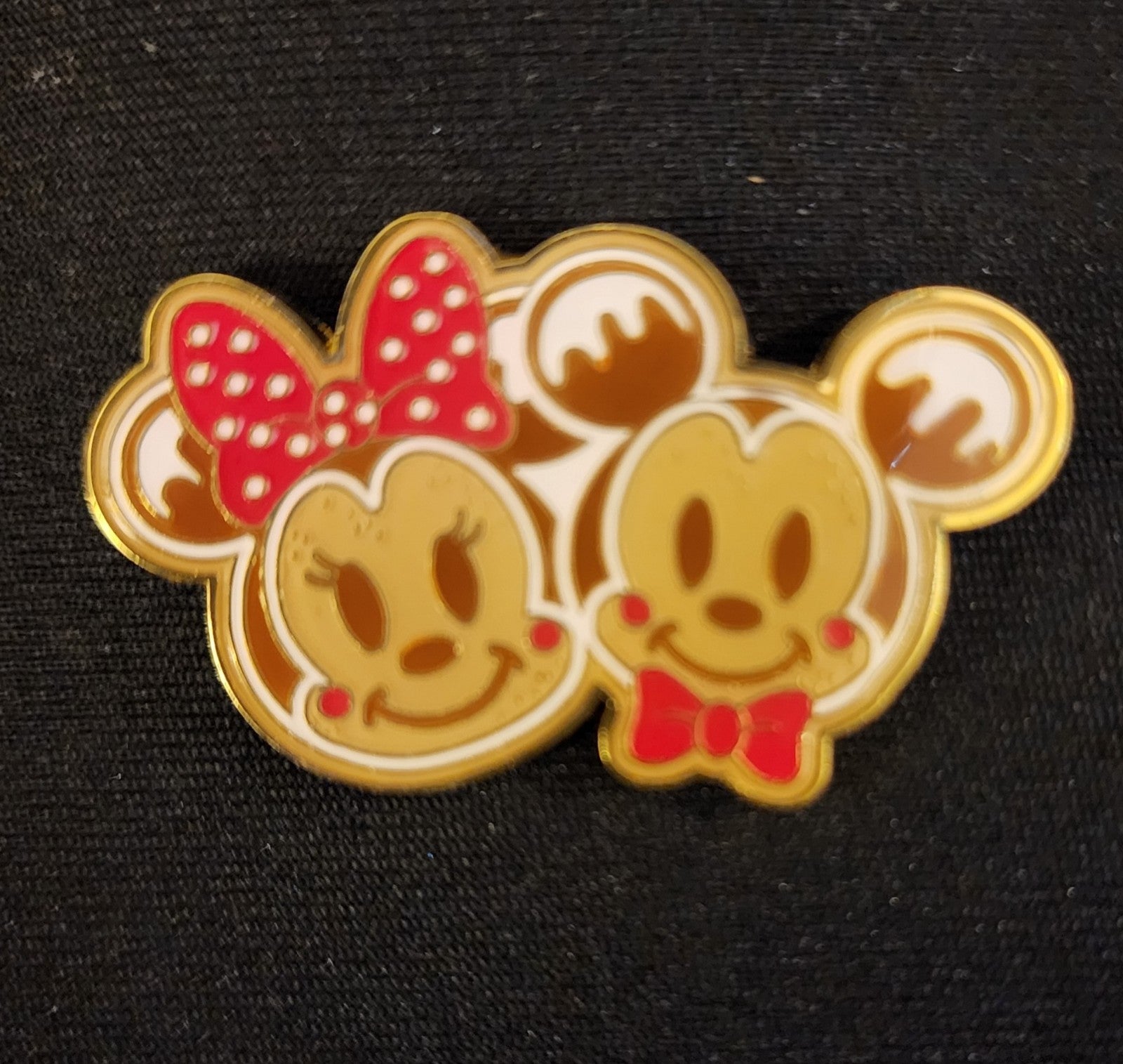 Loungefly Gingerbread Mickey Minnie Pin