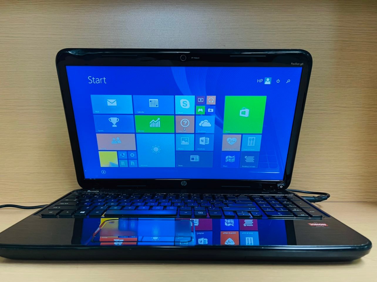 HP Pavilion g6 Laptop, 2.70 GHz, 6GB RAM, 300 GB HDD Windows 8 with charger