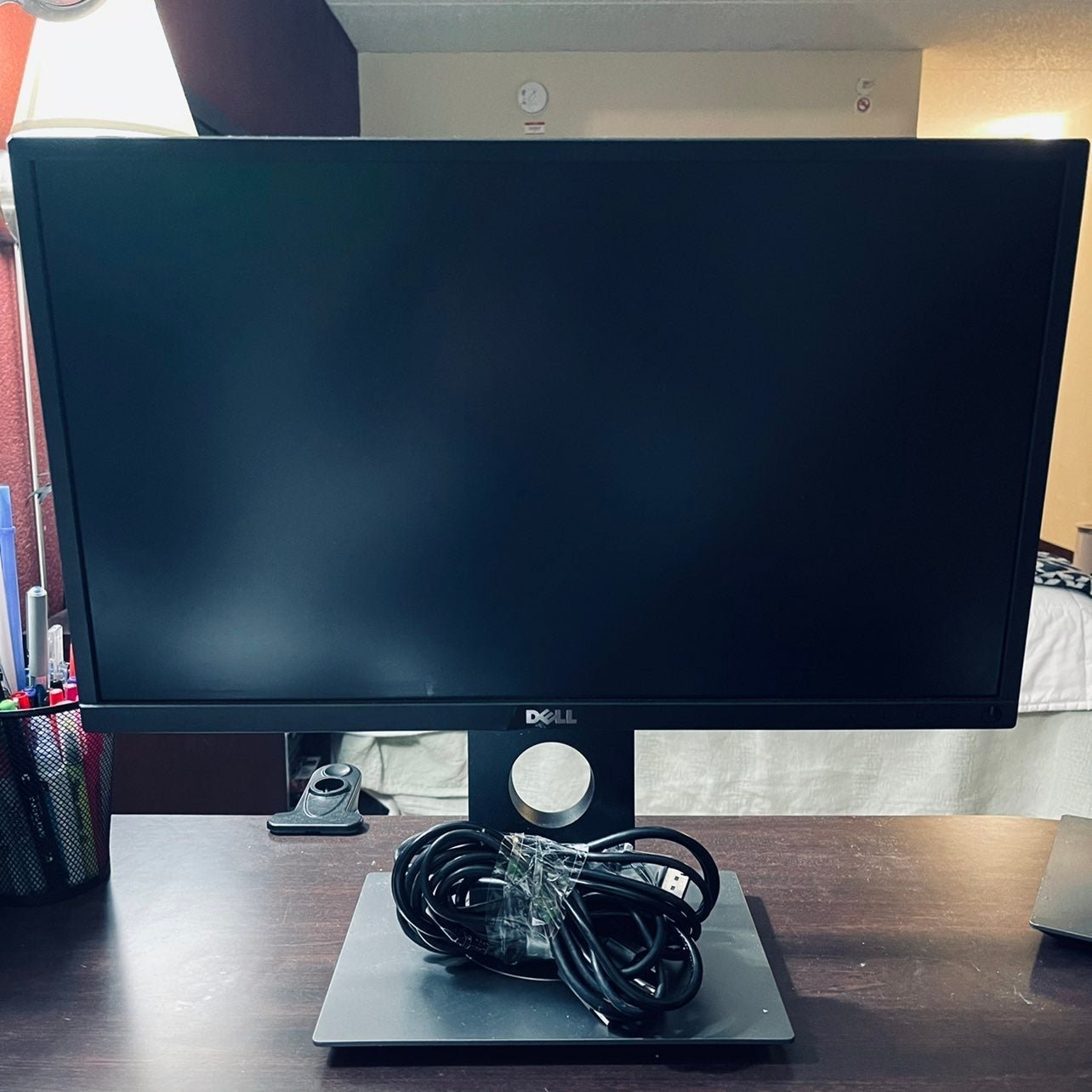 Dell 22 Flat IPS Panel Backlit LCD Monitor | P2217H