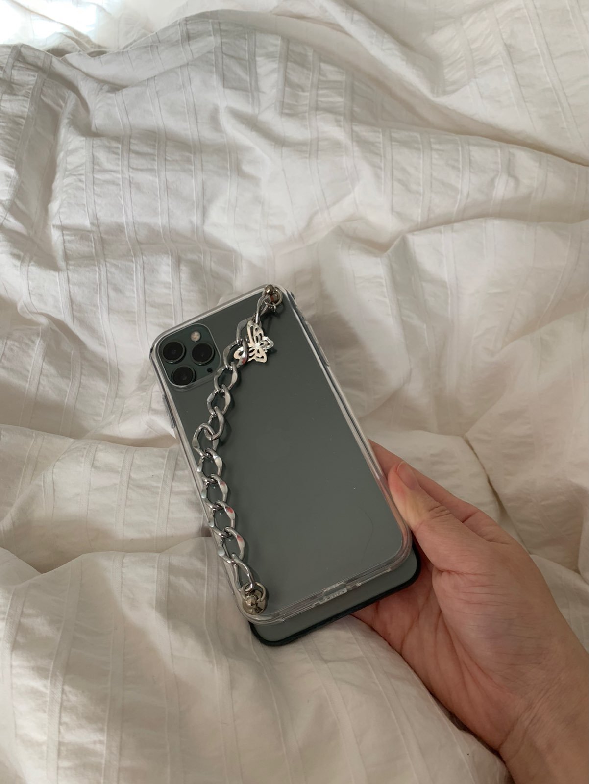 butterfly chain y2k iphone 11 case