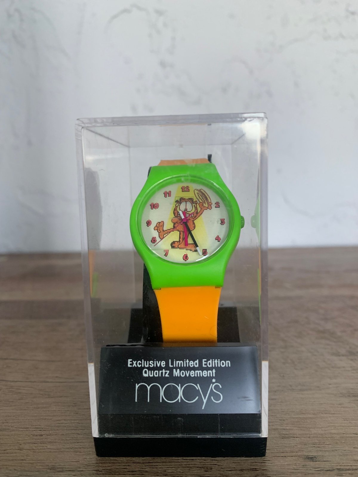 Vintage 1978 Macy's Exclusive Garfield Fantasma Watch by Jim Davis with Case Vintage 1978 Macy's Exclusive Garfield Fantasma Watch by Jim Davis with Case