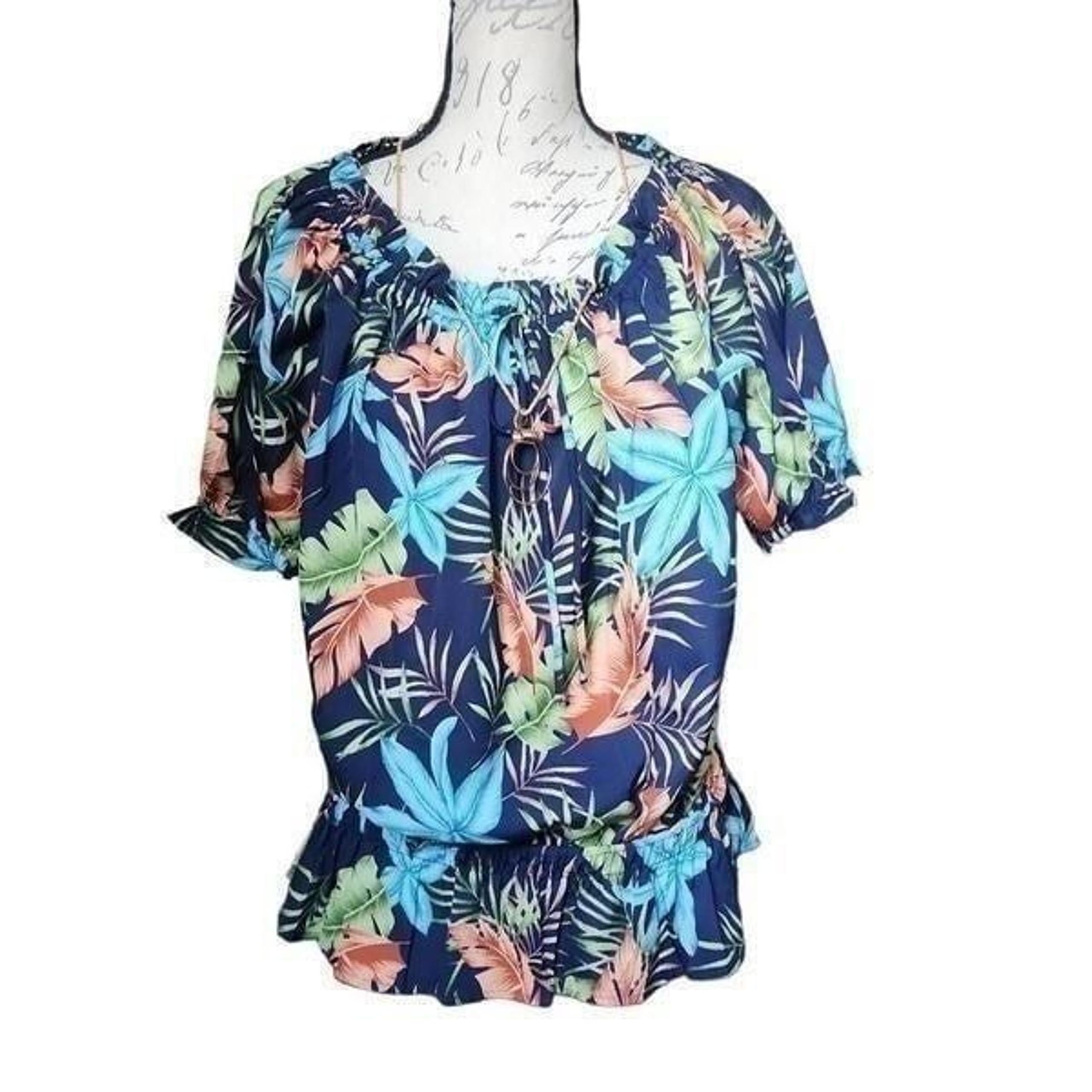 Changes Ladies Size Large Blue Coral Tropical Print Blouse with Necklace