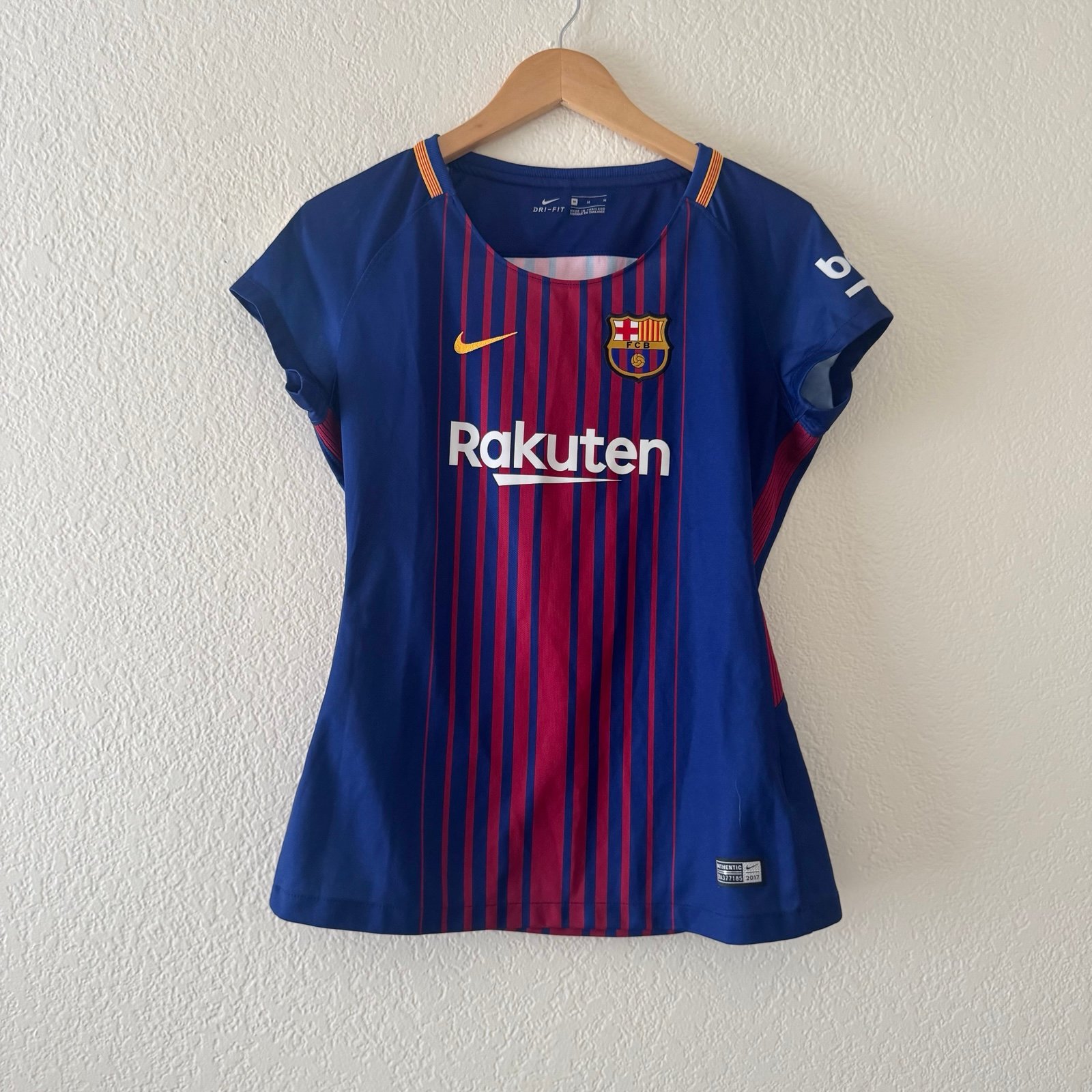 Nike's barcelona FC Jersey SERGIO BUSQUETS