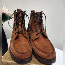 White Mountain Leather Boots by Connors