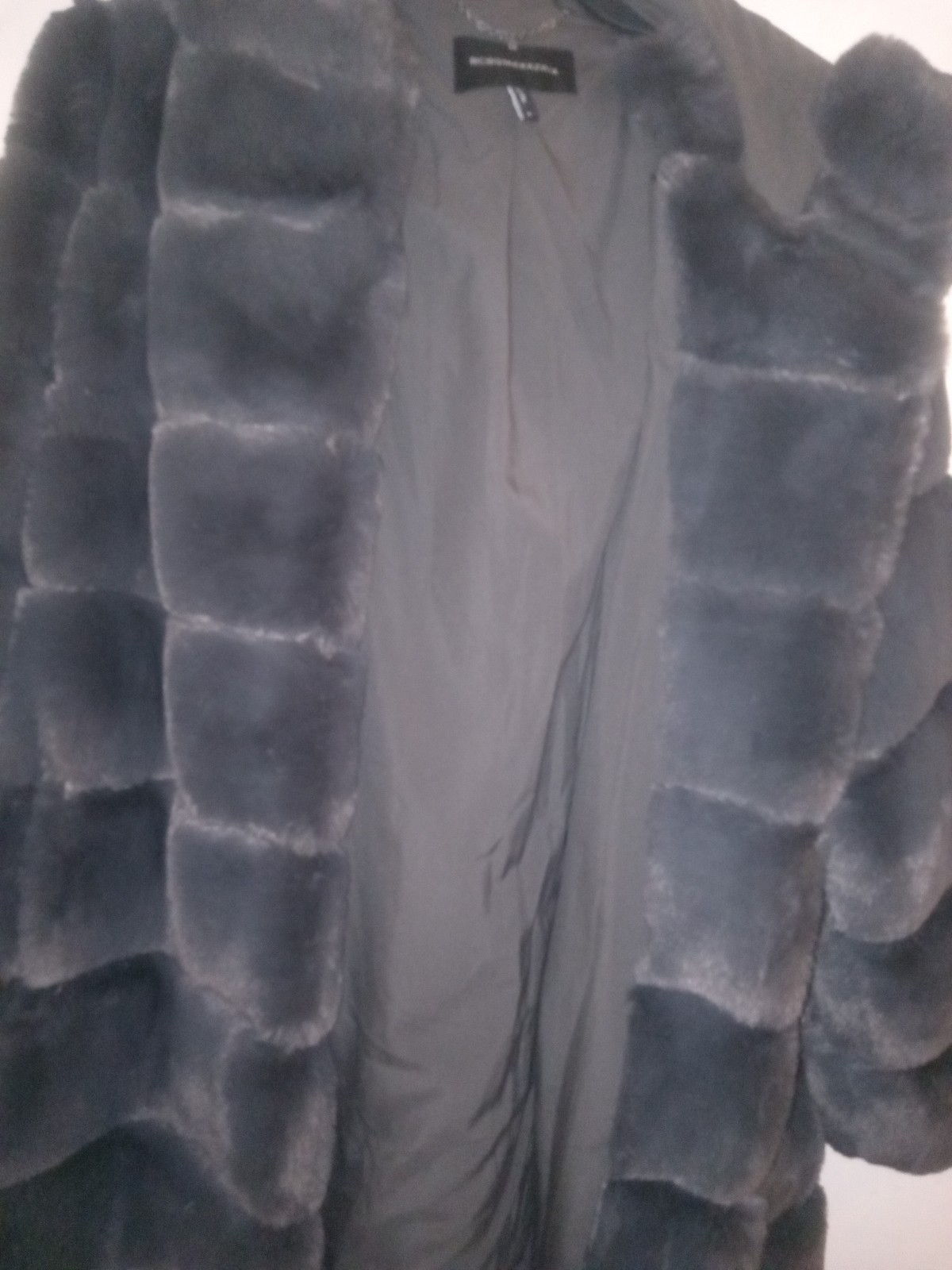 New.fun fur coat