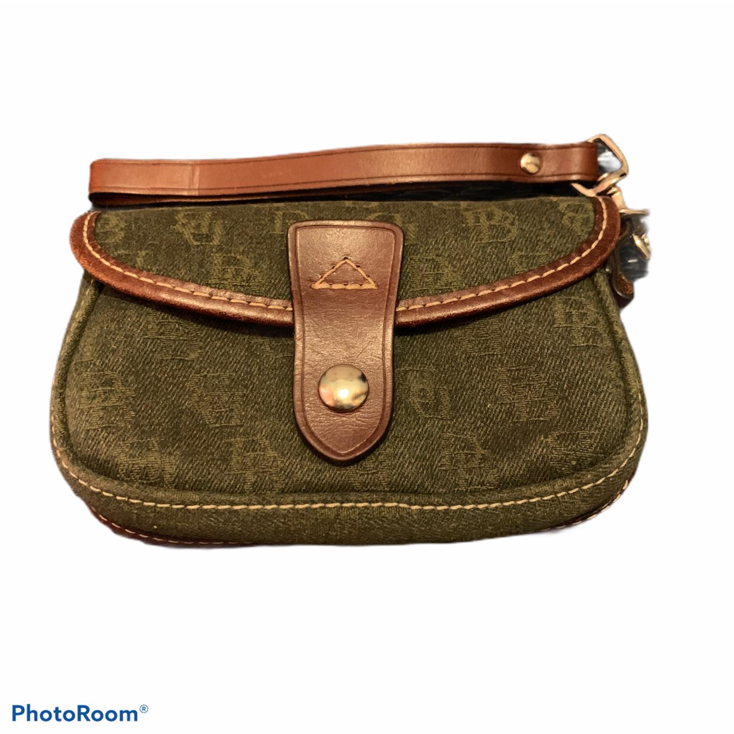 Dooney & Bourke Clutch Wristlet Vintage