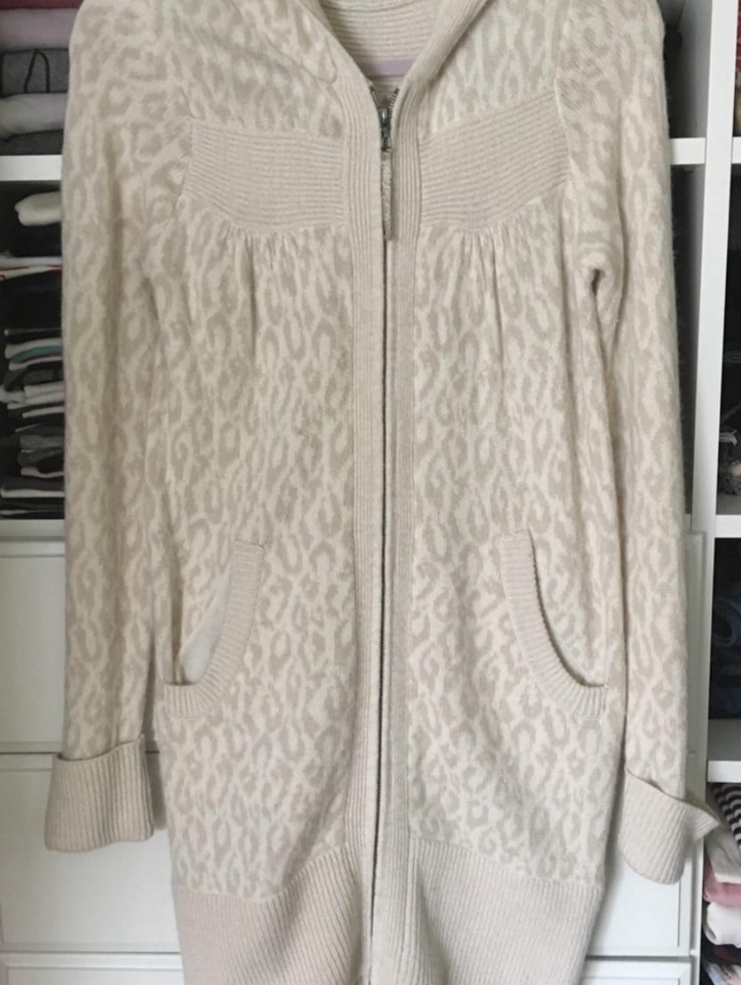 Vintage Rebecca Taylor Cream/Beige Cheetah Animal Print Hooded Sweater Size: S