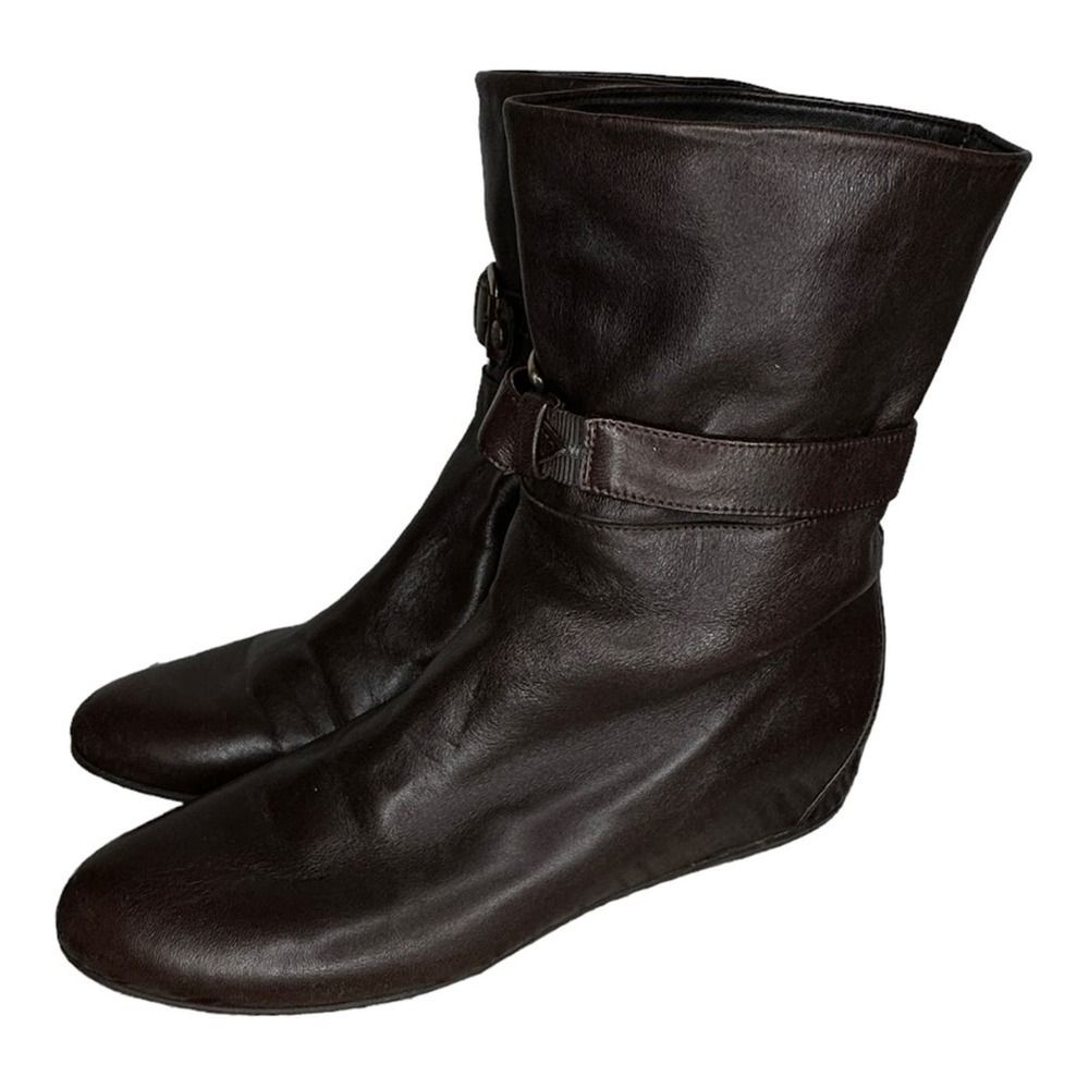 Stuart Weitzman Brown Leather Boots