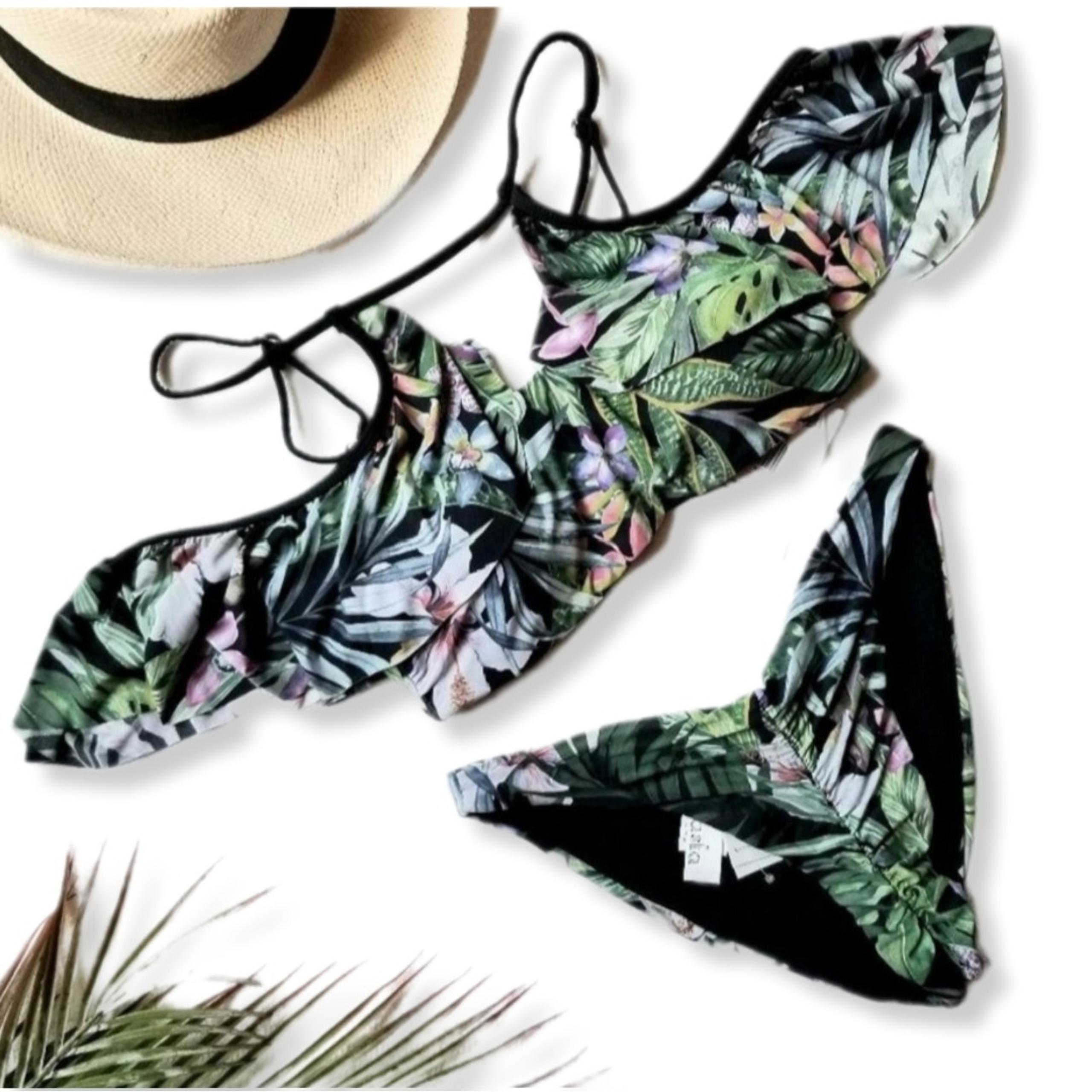 Basta Surf Black Floral Bikini 6 Tropical Hawaiian Ruffle Cheeky Strappy NEW