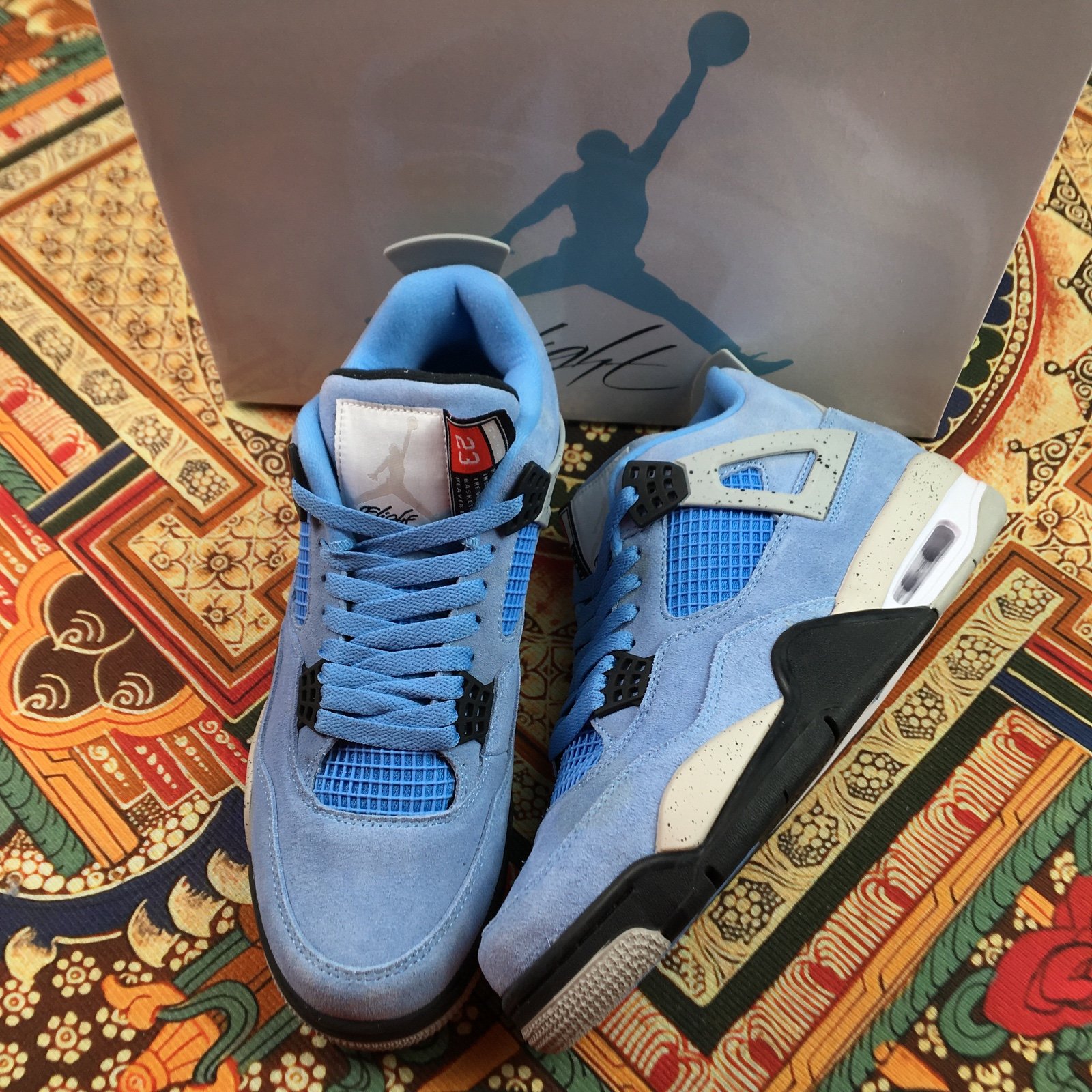 Jordan 4