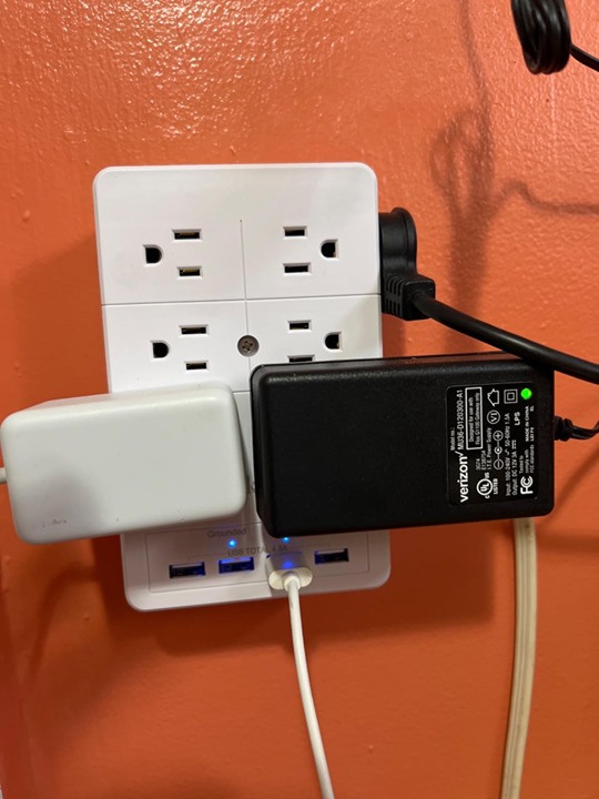 Multi Plug Outlet Surge Protector 12 Electrical Outlet