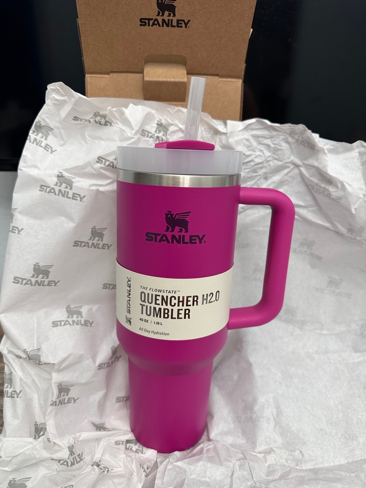 NIB 2024 Annual Color Stanley Quencher 40oz Fuchsia