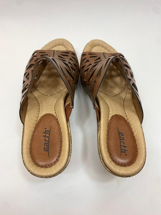 Earth Women's Sugarpine Wedge Sandal size 8.5US