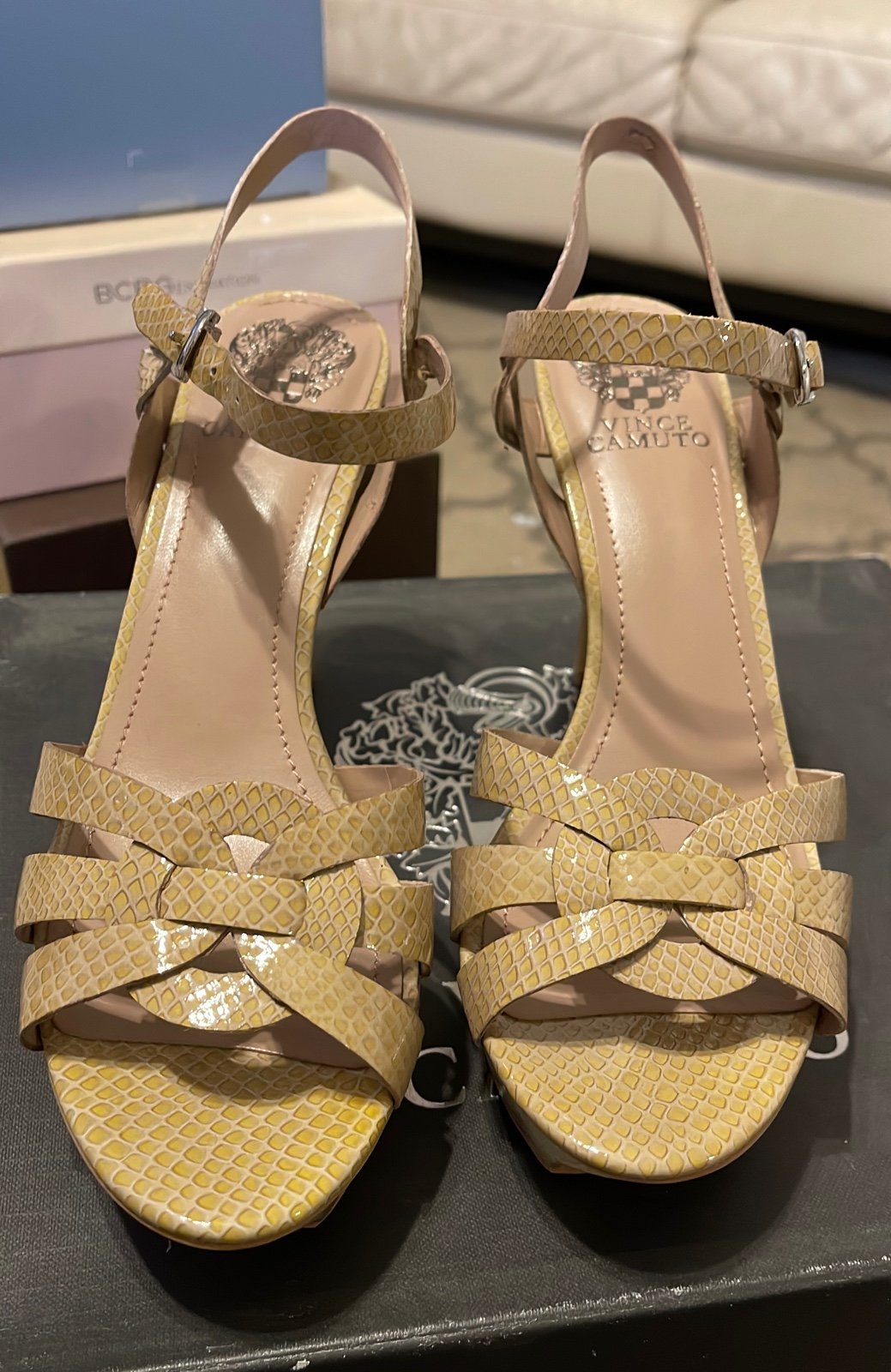 Vince Camuto Toledo Platform Sandal Size 8.5
