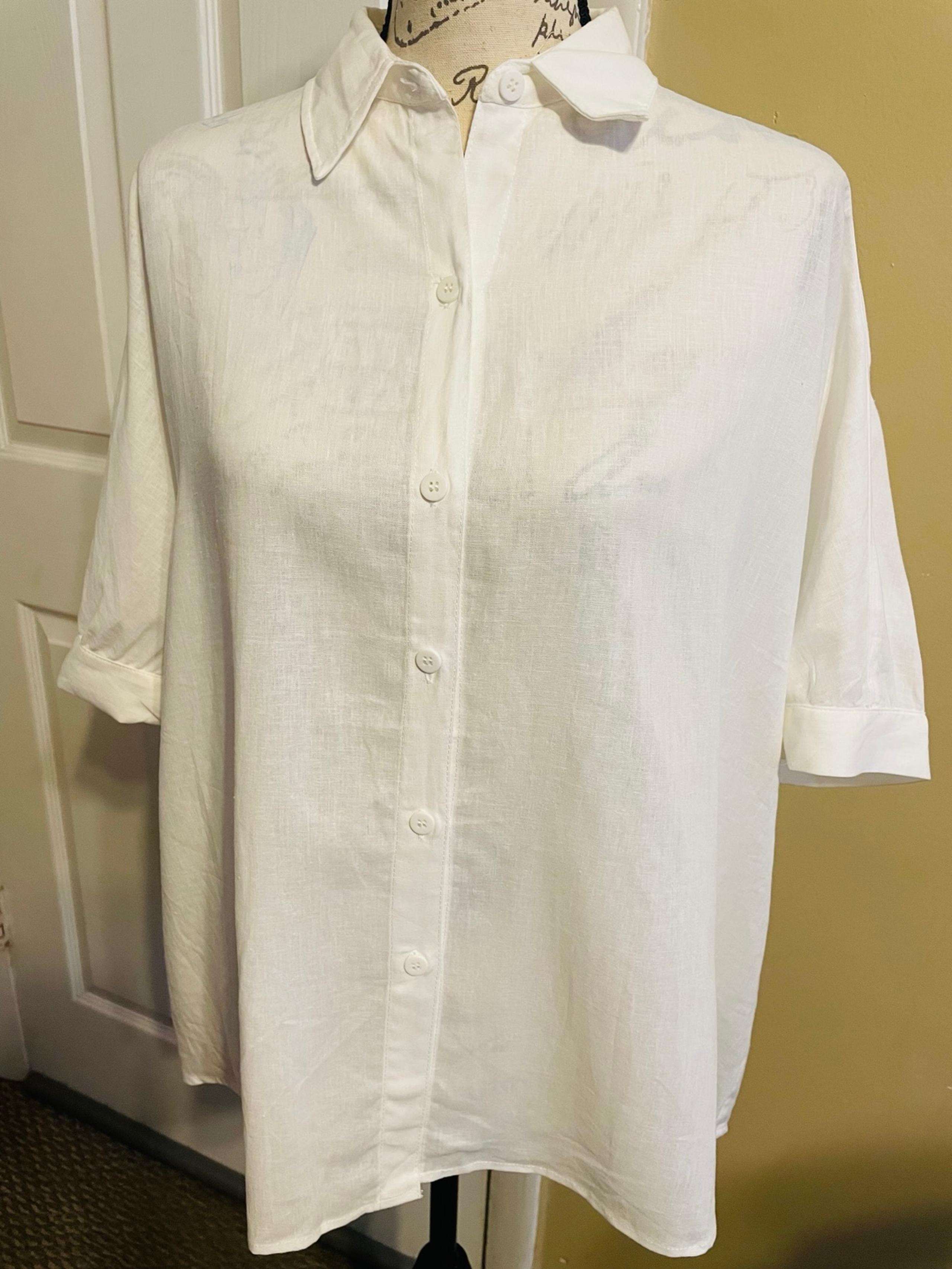 Max studio ladies, button-down white T-shirt